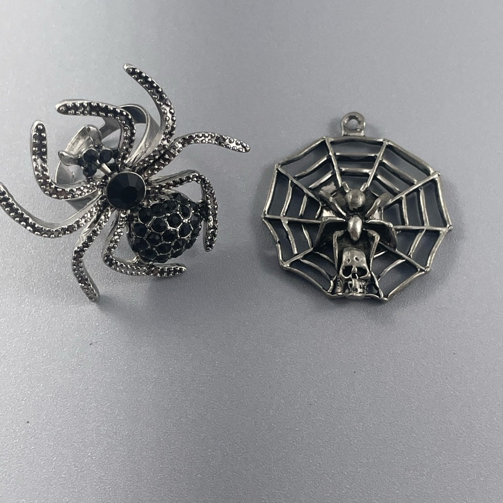 Black and Silver Spider Ring and Pendant